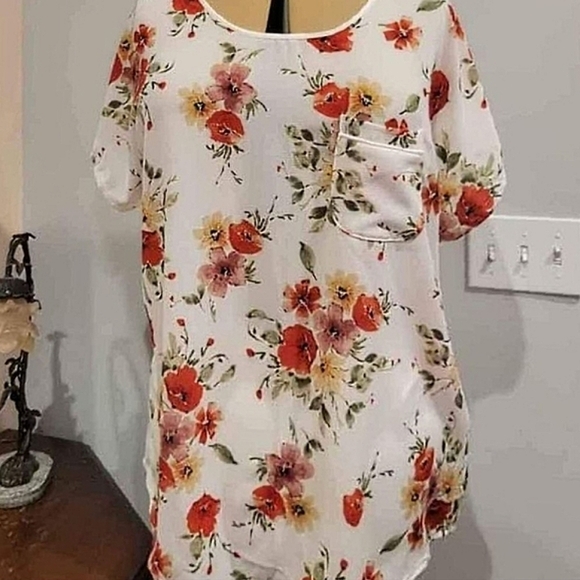 NEW 2X or 3X 'Autumn Skyes' Textured Floral Blouse - Picture 10 of 11